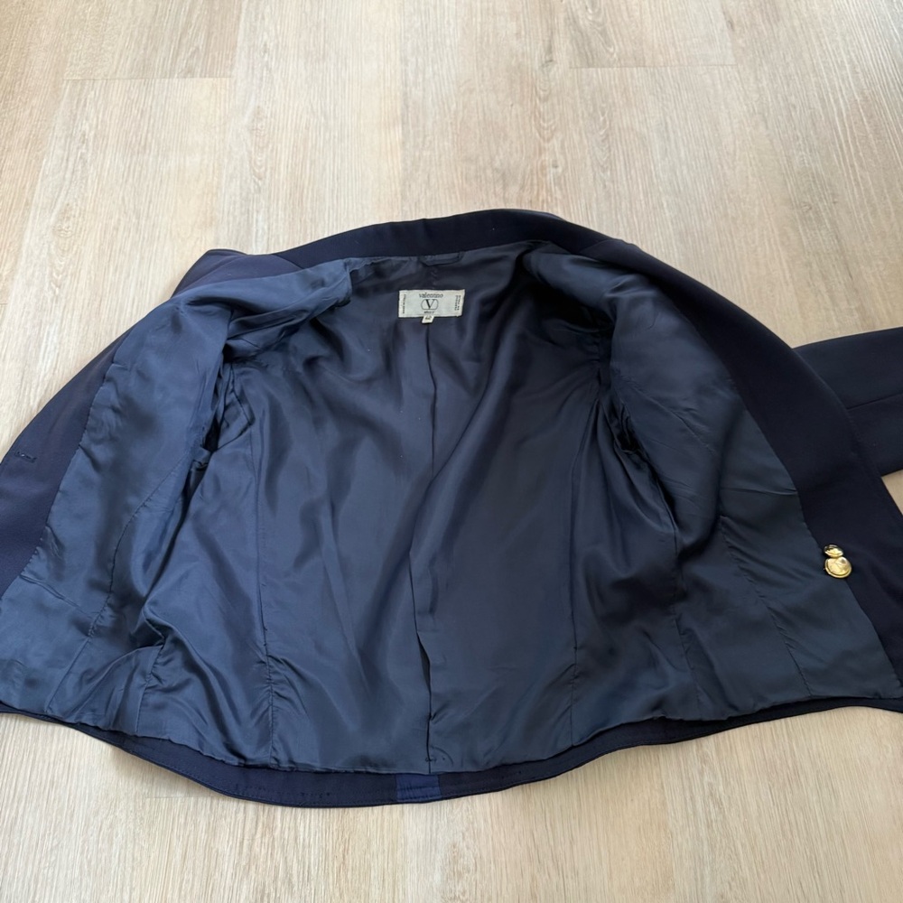 Vintage Valentino Miss V Navy Cropped Blazer with Gold Buttons - Picture 8 of 11